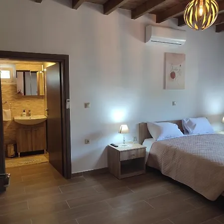 Jimmy, Pilona Village *