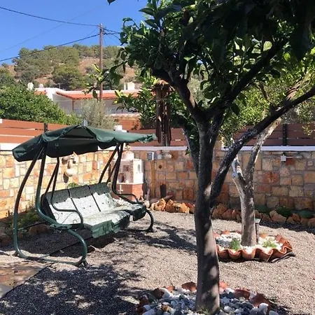 Jimmy, Pilona Village Vakantiehuis Vlicha (Rhodes)