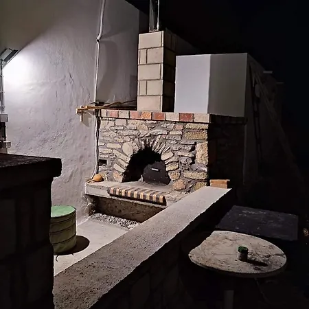 Jimmy, Pilona Village Vlicha (Rhodes)