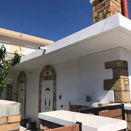 Jimmy, Pilona Village Vlicha (Rhodes)